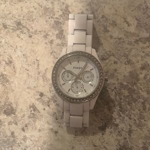 White fossil watch just needs a battery